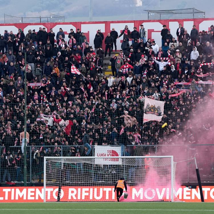 Partirà domattina la prevendita per il Derby d'Abruzzo